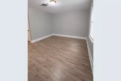 [Address not provided], Lindenhurst, NY 11757 - Photo 9