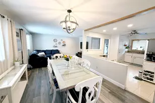 22 Berkshire Rd, West Babylon, NY 11704 - Photo 7