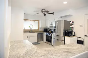 22 Berkshire Rd, West Babylon, NY 11704 - Photo 11