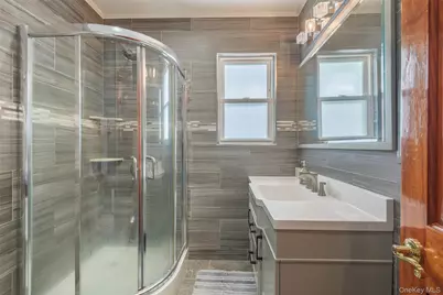 34 Pine Street, Hicksville, NY 11801 - Photo 25