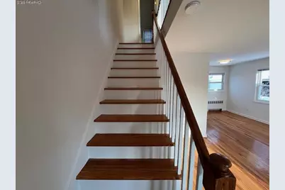 5 Shadyside Avenue #A-Right side, Port Washington, NY 11050 - Photo 7