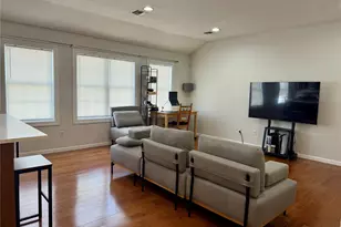 38 B Manorhaven Blvd, Port Washington, NY 11050 - Photo 3