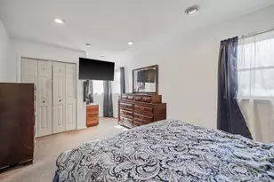 8 Sunset Ave, Wheatley Heights, NY 11798 - Photo 15