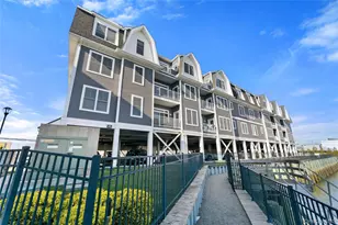 237 Marina Pointe Dr, East Rockaway, NY 11518 - Photo 3