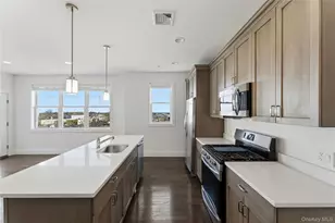 237 Marina Pointe Dr, East Rockaway, NY 11518 - Photo 7