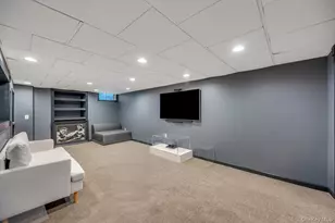 9 Homecoming Pl, East Setauket, NY 11733 - Photo 47