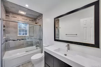 9 Homecoming Place, East Setauket, NY 11733 - Photo 45