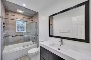 9 Homecoming Pl, East Setauket, NY 11733 - Photo 45