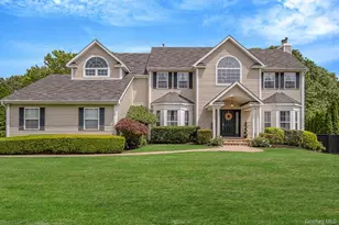 9 Homecoming Pl, East Setauket, NY 11733 - Photo 5