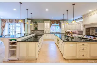 5 Westgate Road, Muttontown, NY 11791 - Photo 17