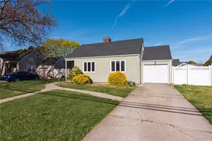 22 Carman Blvd, Massapequa, NY 11758 - Photo 3