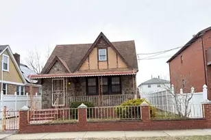 135-15 220th Pl, Springfield Gardens, NY 11413 - Photo 1