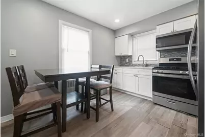 1733 5th Avenue, Bay Shore, NY 11706 - Photo 5