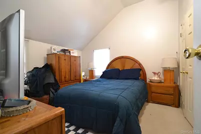 1362 Ackerson Boulevard, Bay Shore, NY 11706 - Photo 3