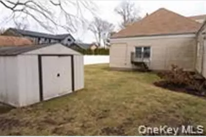 24 Whaley Street, Freeport, NY 11520 - Photo 31