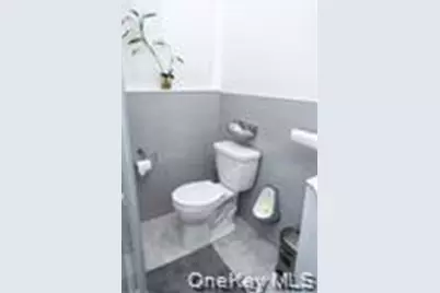 24 Whaley Street, Freeport, NY 11520 - Photo 9