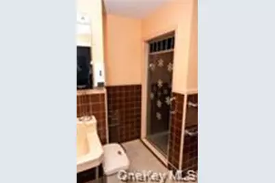 24 Whaley Street, Freeport, NY 11520 - Photo 15