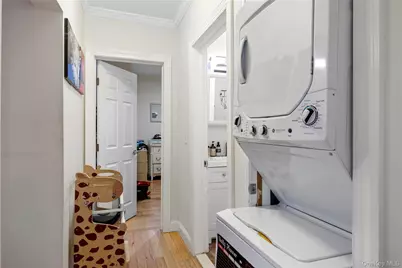 23 Pineview Boulevard, Central Islip, NY 11722 - Photo 19