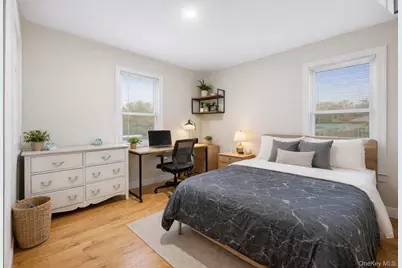 23 Pineview Boulevard, Central Islip, NY 11722 - Photo 9