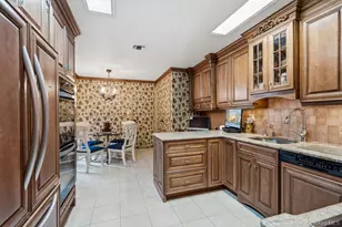 44 Country Club Dr, Jericho, NY 11753 - Photo 13