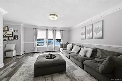 7 Harwood Way, Coram, NY 11727 - Photo 15