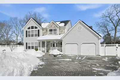 7 Harwood Way, Coram, NY 11727 - Photo 1