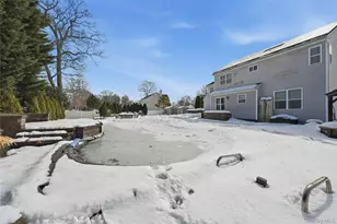 7 Harwood Way, Coram, NY 11727 - Photo 37