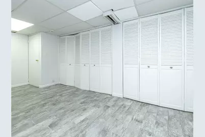 78 Santa Barbara Drive, Plainview, NY 11803 - Photo 29