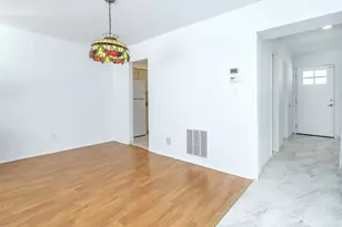 78 Santa Barbara Dr, Plainview, NY 11803 - Photo 13