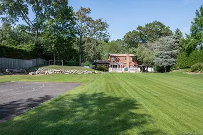 219 Burrs Lane, Dix Hills, NY 11746 - Photo 35