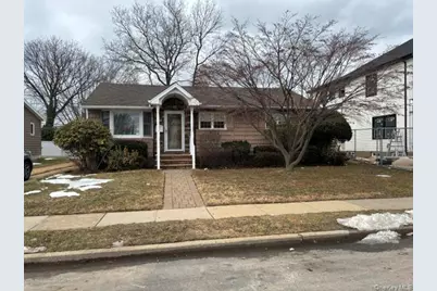 660 Hewlett Street, Franklin Square, NY 11010 - Photo 5