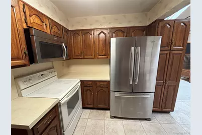 660 Hewlett Street, Franklin Square, NY 11010 - Photo 9