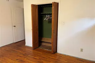 660 Hewlett St, Franklin Square, NY 11010 - Photo 21