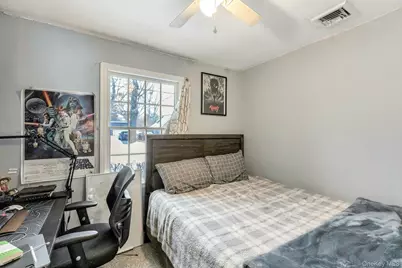 1295 Wilson Place, West Islip, NY 11795 - Photo 15