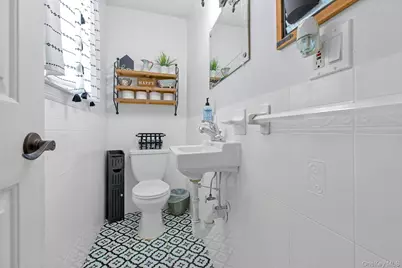 1295 Wilson Place, West Islip, NY 11795 - Photo 19