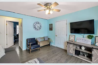 1295 Wilson Place, West Islip, NY 11795 - Photo 17