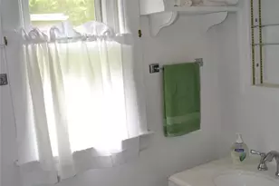 34A Sag Harbor Rd, East Hampton, NY 11937 - Photo 3