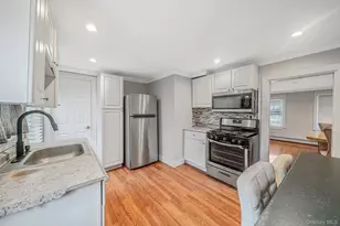 49 Main St, West Sayville, NY 11796 - Photo 19