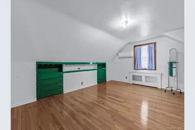 38 Leslie Lane, New Hyde Park, NY 11040 - Photo 13