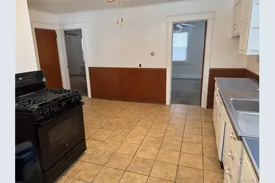 45 Smith Street, Glen Cove, NY 11542 - Photo 9