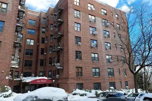 445 W 240th St, Bronx, NY 10463 - Photo 1