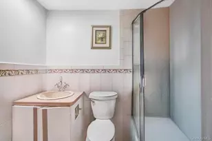 3263 Milburn Ave, Baldwin, NY 11510 - Photo 17