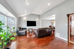 3263 Milburn Ave, Baldwin, NY 11510 - Photo 3