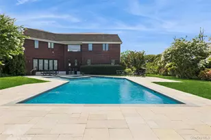89 Old Canoe Place Rd, Hampton Bays, NY 11946 - Photo 21