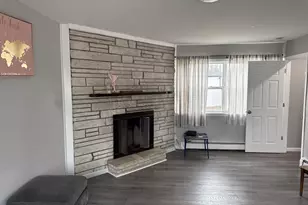 8 Paul Dr, Mastic, NY 11950 - Photo 5