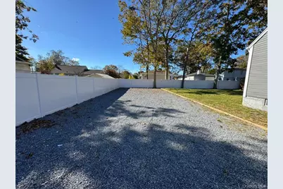 8 Paul Drive, Mastic, NY 11950 - Photo 37