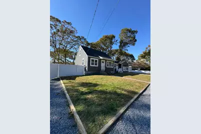 8 Paul Drive, Mastic, NY 11950 - Photo 3