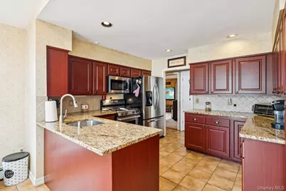 2846 Morgan Drive, Wantagh, NY 11793 - Photo 19