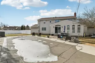 2846 Morgan Dr, Wantagh, NY 11793 - Photo 33