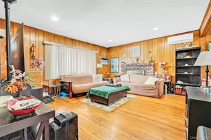 1097 Carll Dr, Bay Shore, NY 11706 - Photo 7